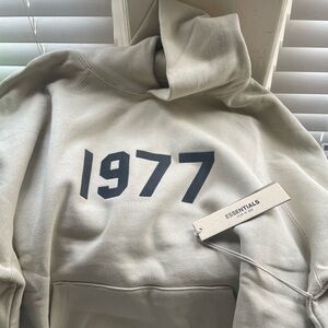Fear Of God Essentials 1977 Hoodie in wheat